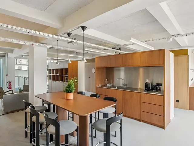Bureau indépendant 38 postes à louer - Paris 10e (Fayette) - photo 4