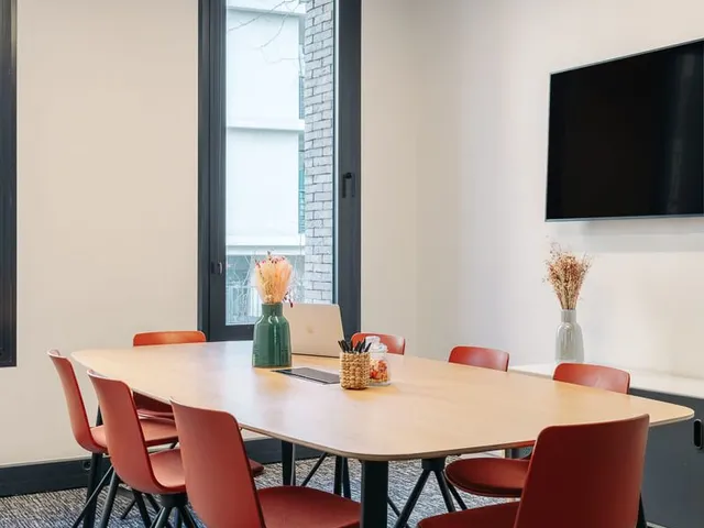 Bureau privé 4 postes à louer - Saint-Ouen-sur-Seine (Pl. Martin Levasseur) - photo 14