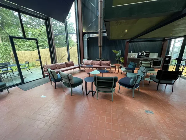 Bureau indépendant 25 postes à louer - Clamart - photo 11