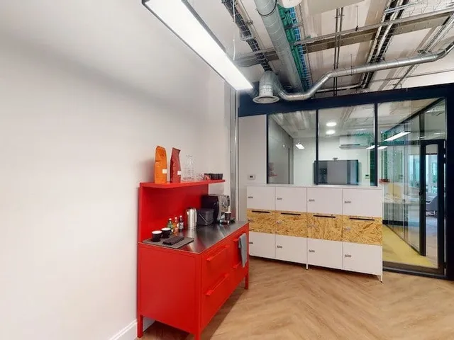 Bureau privé 22 postes à louer - Paris 10e (Petits Hôtels) - photo 10