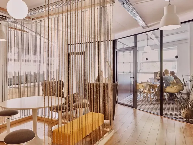 Bureau privé 11 postes à louer - Paris 14e (Reille)