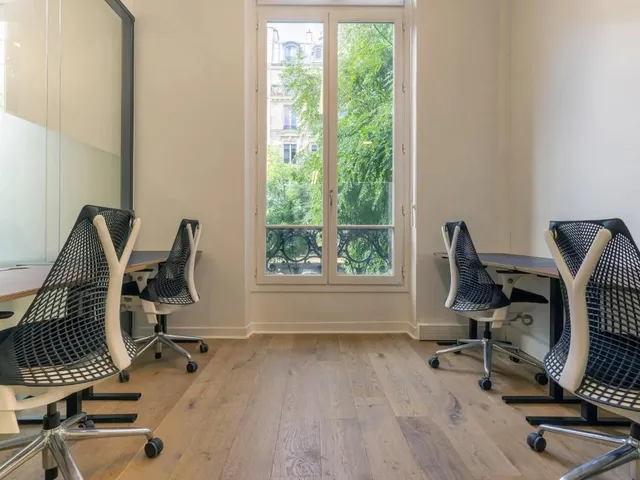 Bureau privé 10 postes à louer - Paris 11e (République) - photo 4