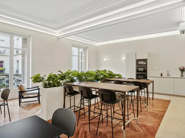 Bureau indépendant 50 postes à louer - Paris 17e (Malesherbes) - photo 6