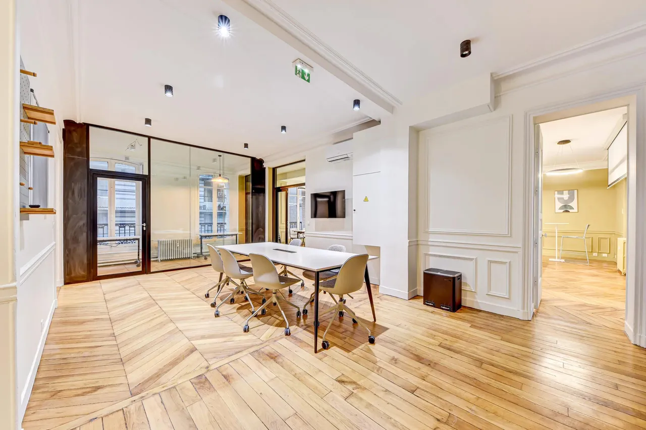 Bureau indépendant 70 postes à louer - Paris 19e (Meaux) - photo 1